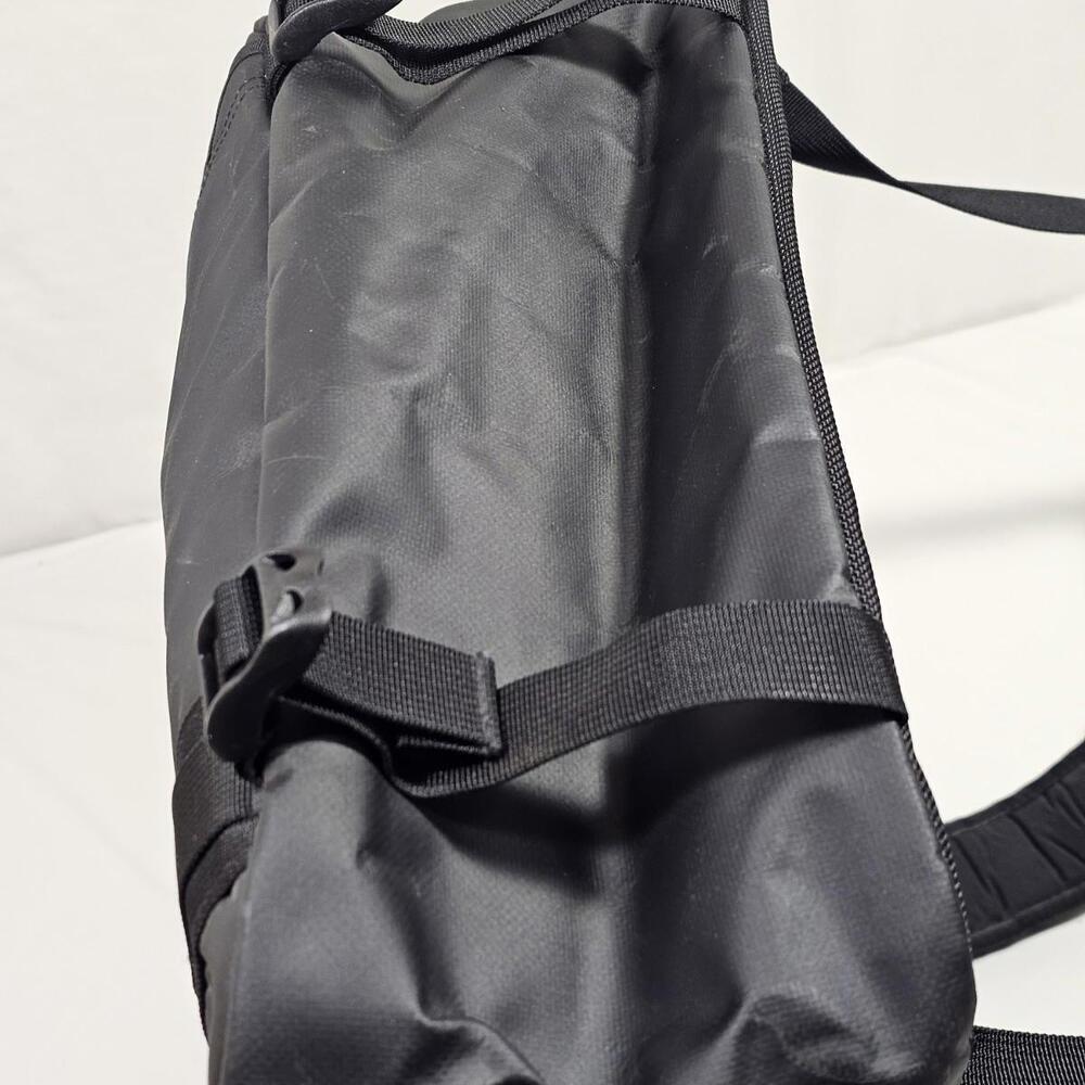 The North Face Backpack Black Outdoor Performance Hiking Commuter Work Bag - Picture 4 of 8